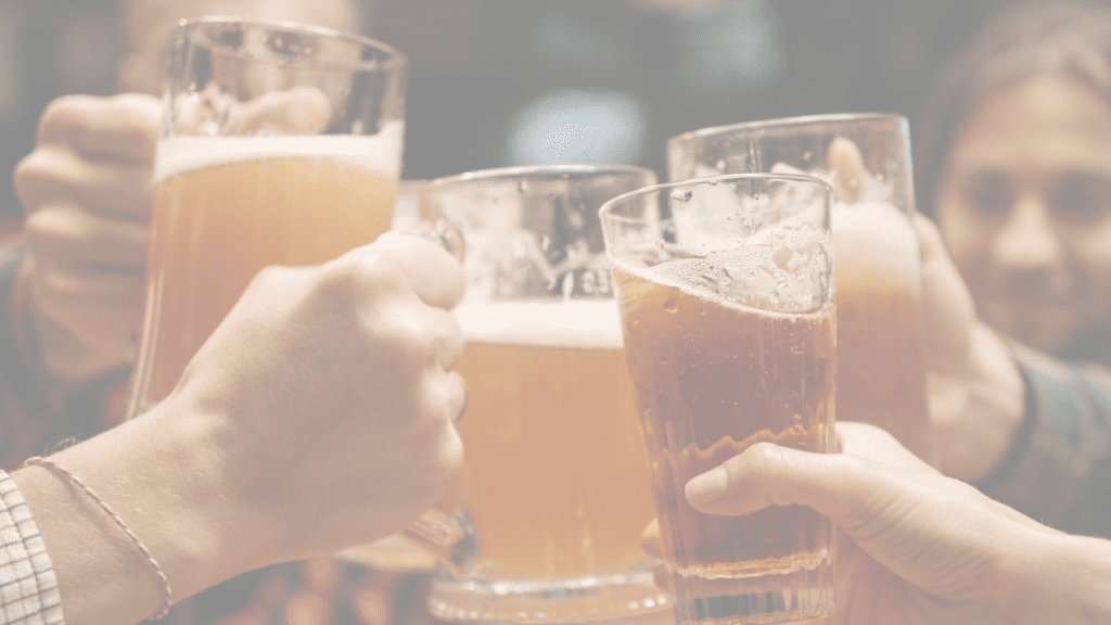 Cerveja Ale vs Cerveja Lager, qual a diferença? 6 Brinde com cervejas