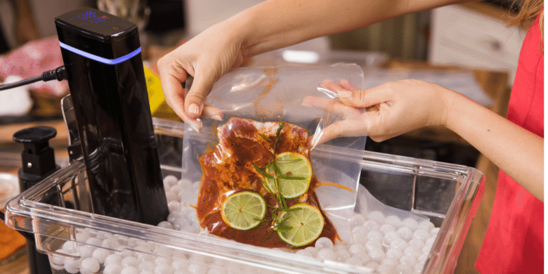 Blog layout 13 Sous Vide Caseiro: O Guia Completo para Texturas Perfeitas em Casa
