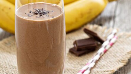 Cookmania: Receitas Deliciosas, Dicas de Culinária e Gastronomia Completa 13 Shake de Banana, Aveia e Cacau com Proteína
